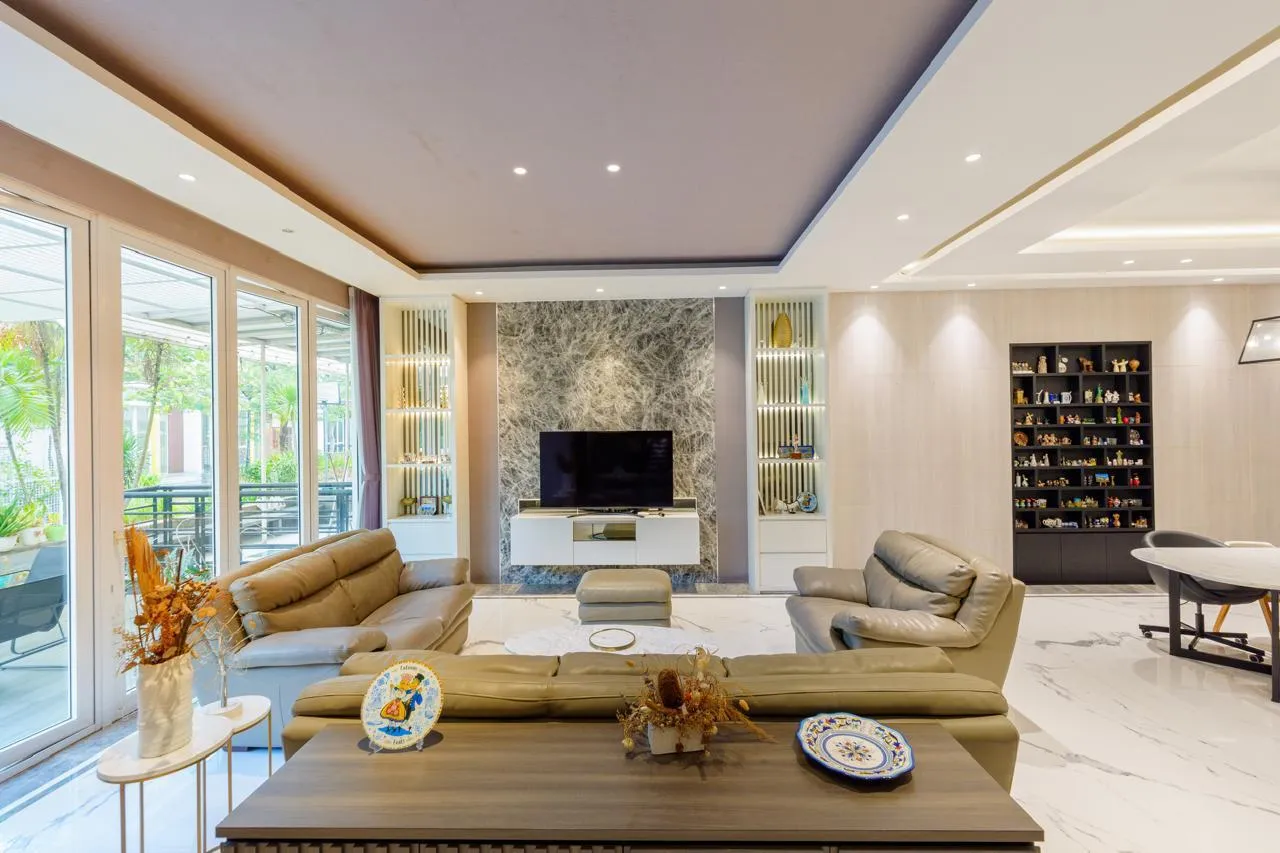 Rumah Crown Mansion PIK