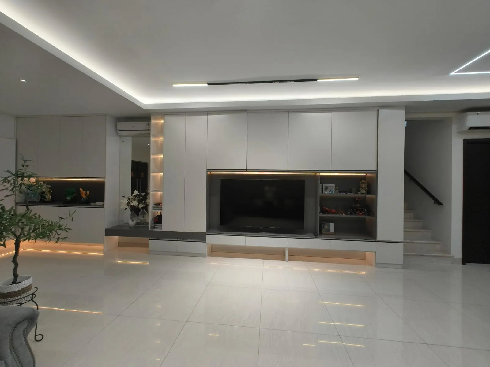 Rumah Golf Island Cluster Violin PIK