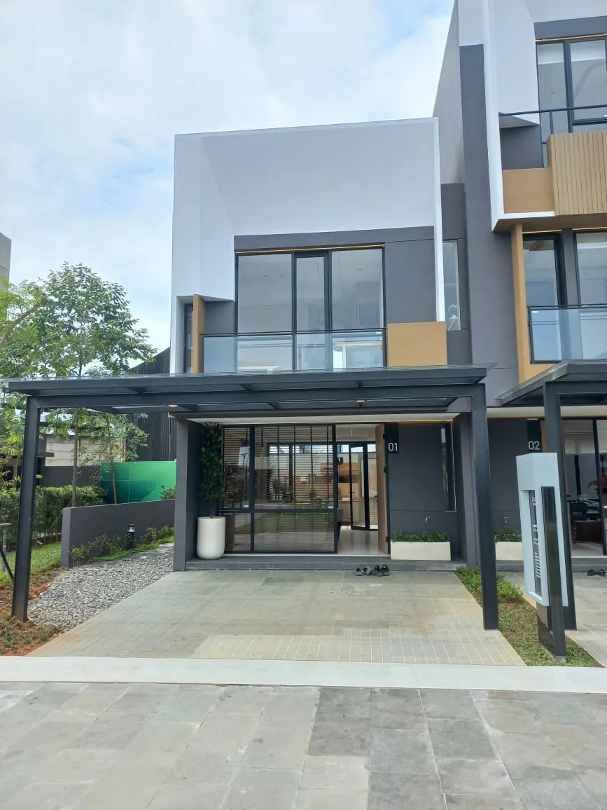Rumah Gold Beverly Livin