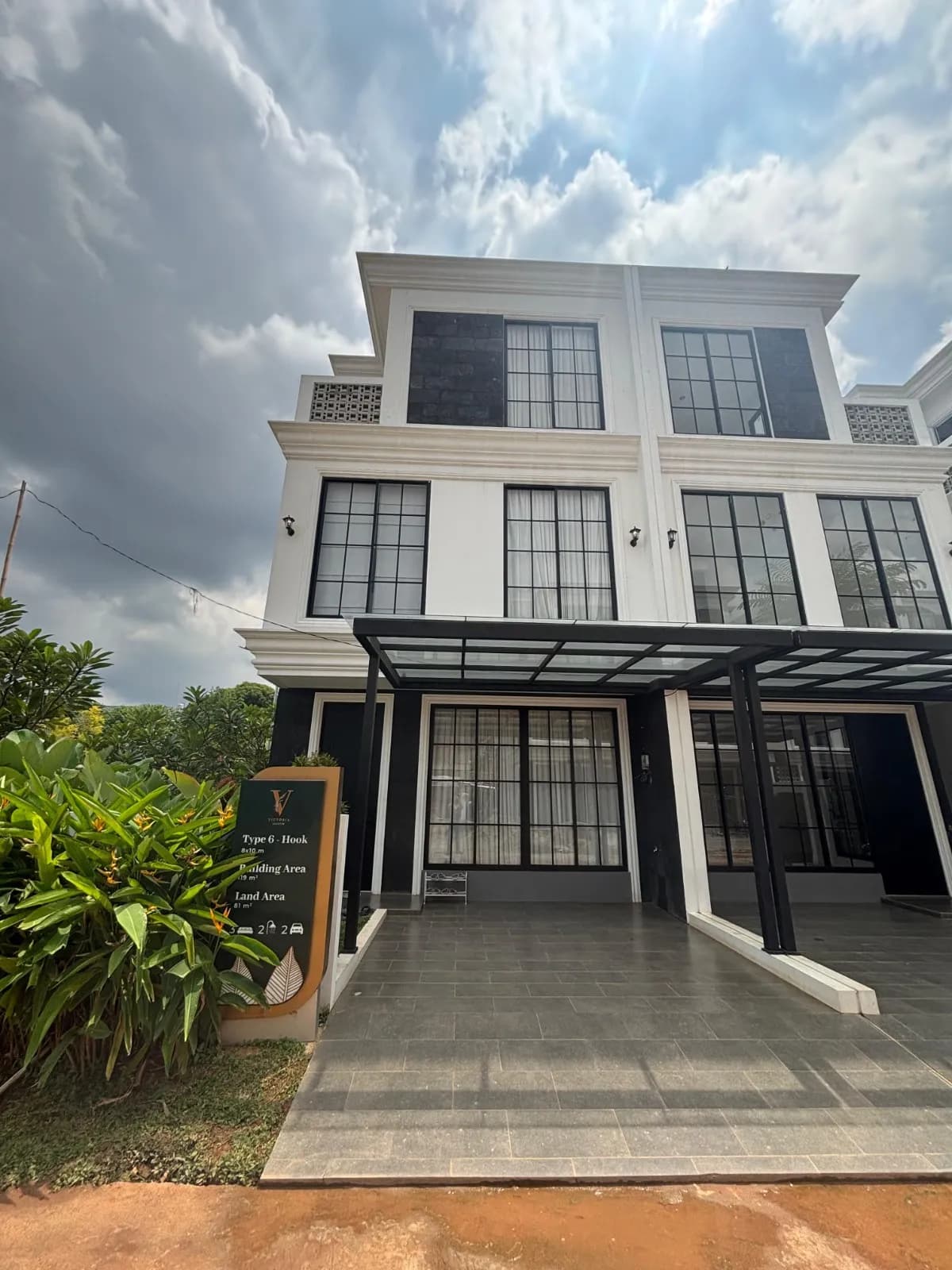 Rumah Anwa Residence Puri Victoria