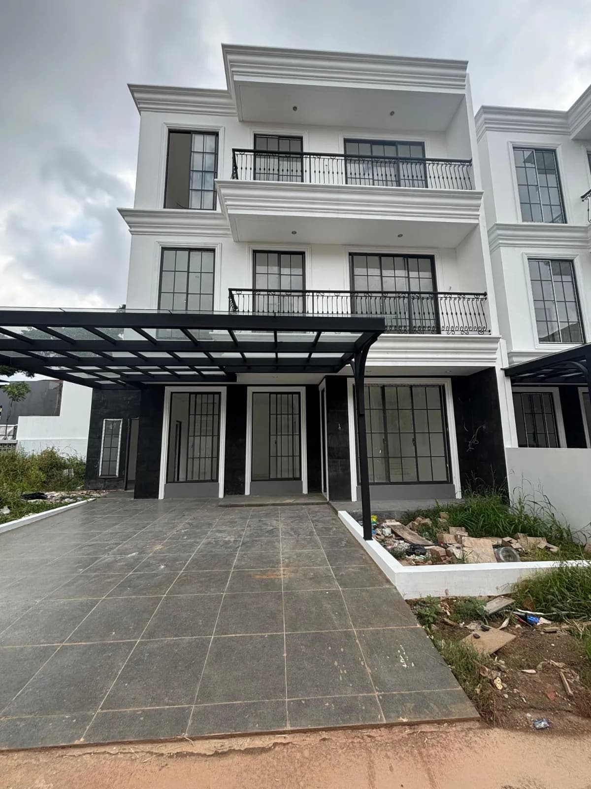 Rumah Anwa Residence Puri Victoria