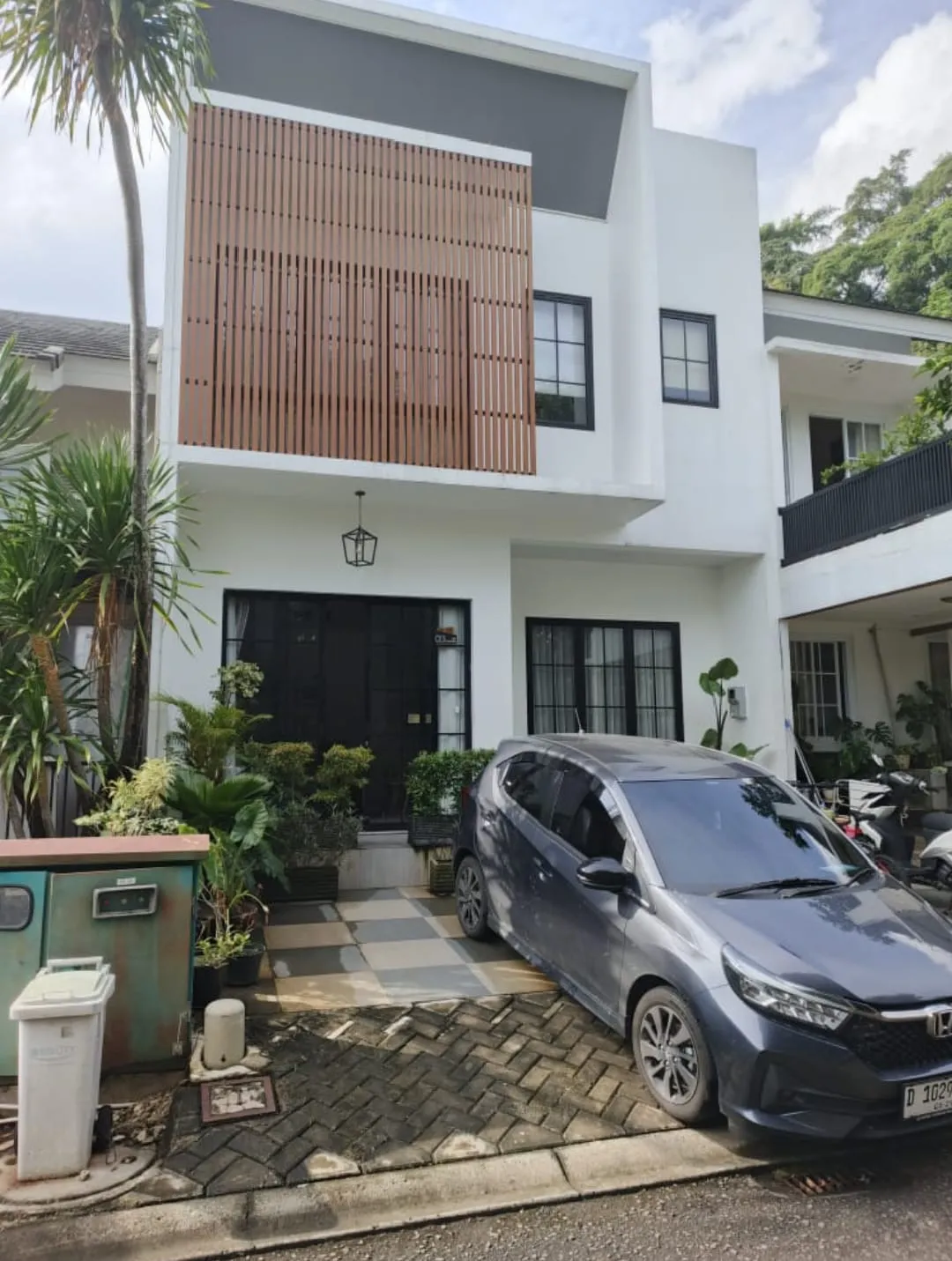 Rumah Cluster Neo Catalonia
