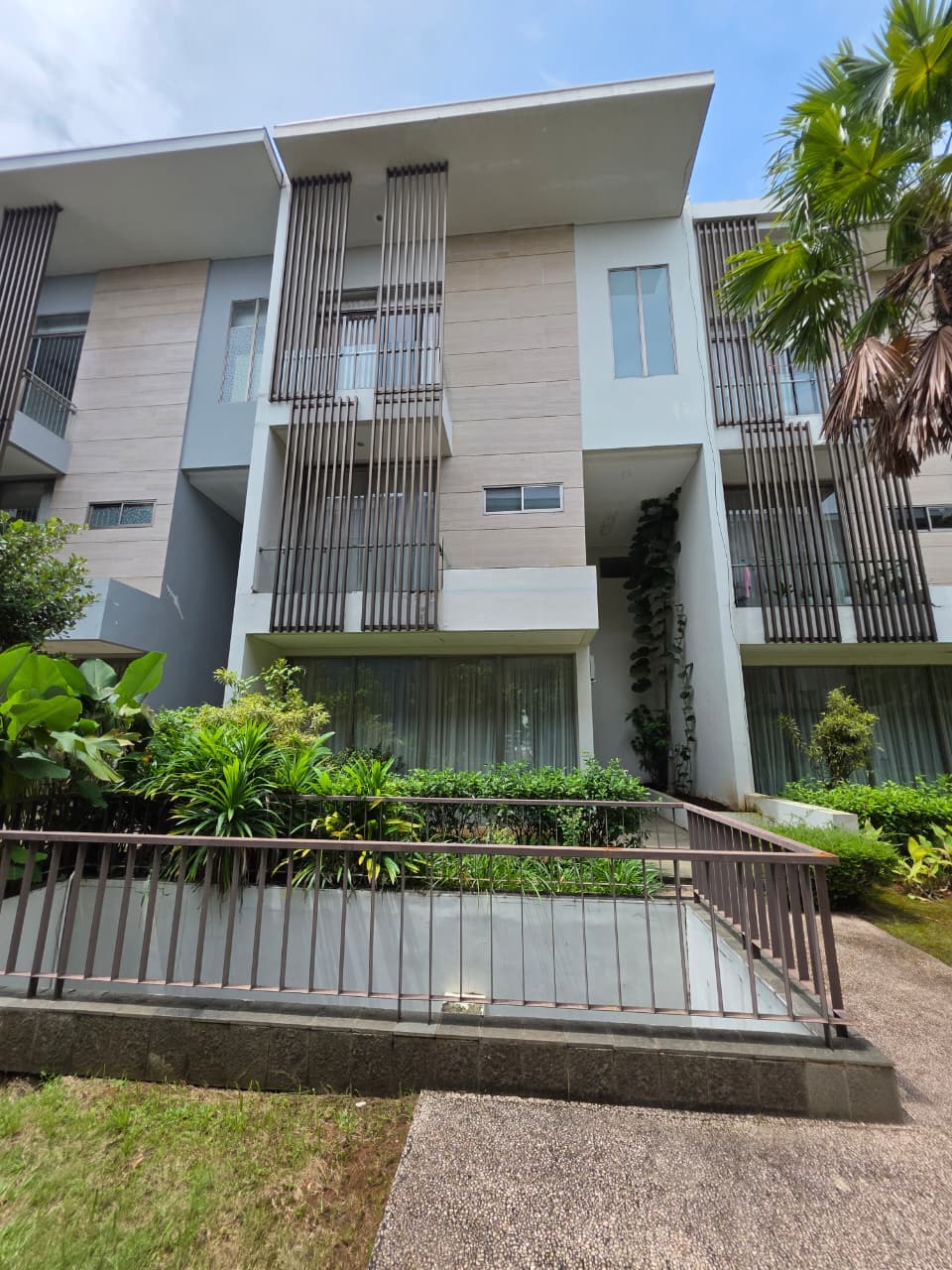 Rumah Ancol Seafront Jakarta Utara