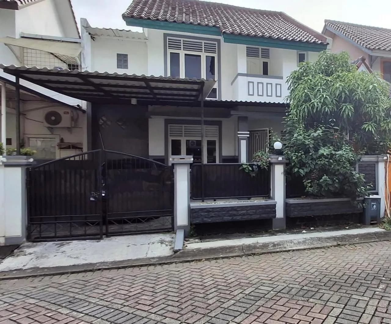Rumah Metland Puri, Cipondoh, Tangerang