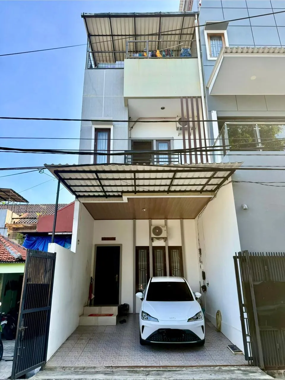 Rumah Minimalis di Kavling Polri