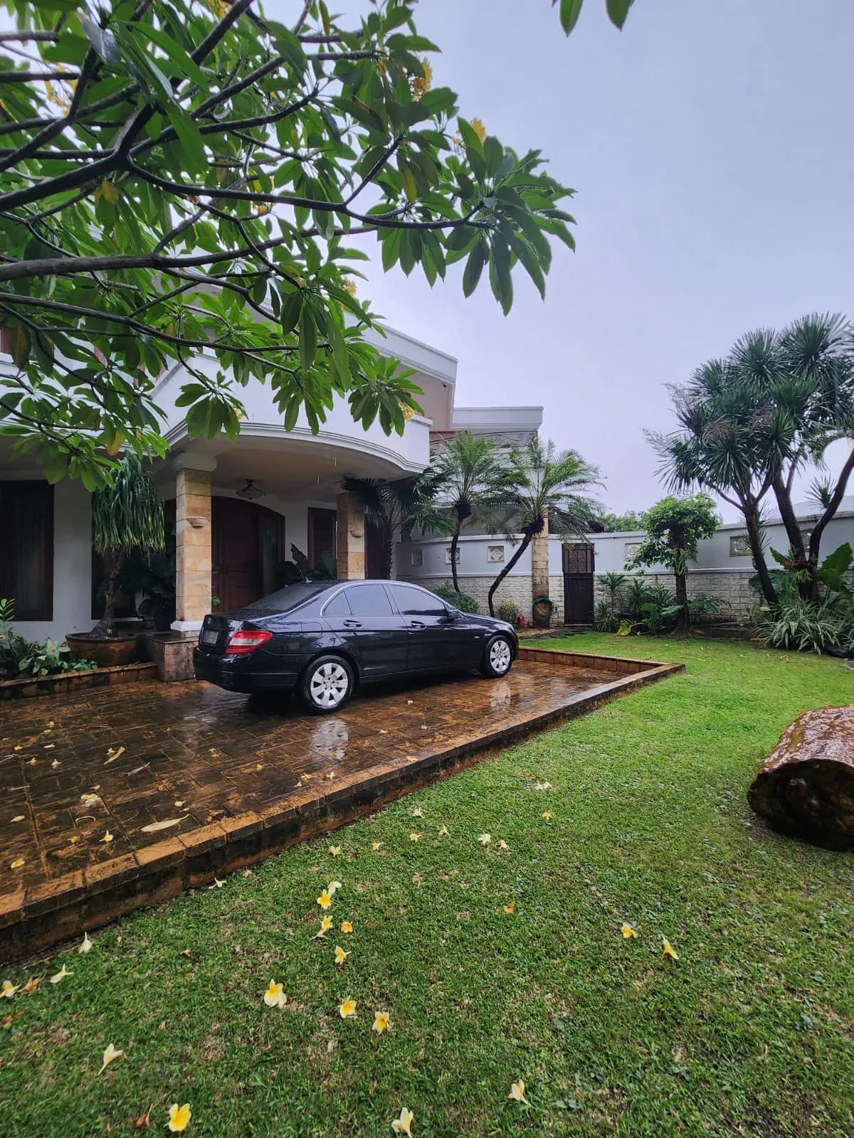 Rumah Pondok Indah Prime Area