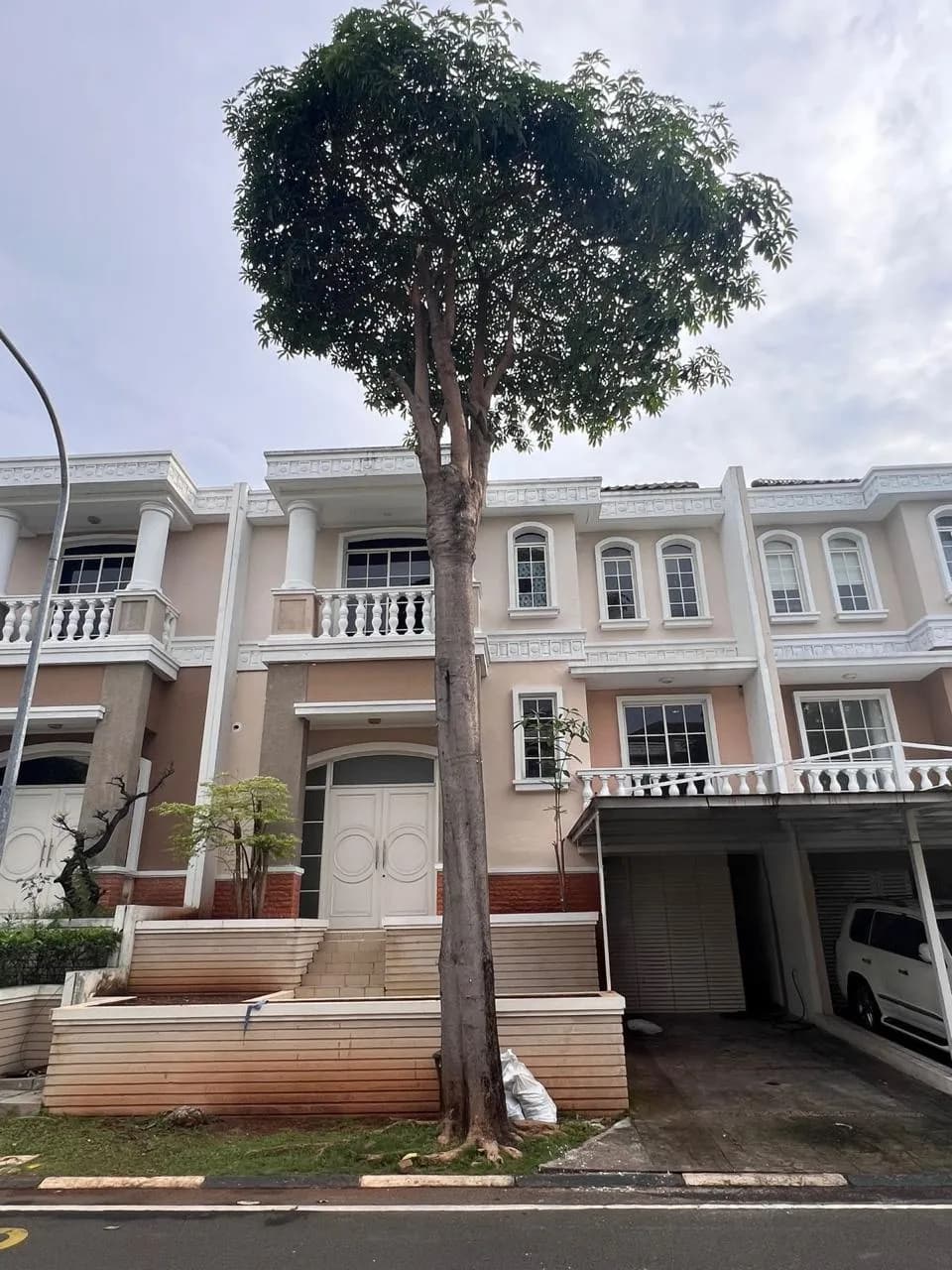 Rumah Green Lake City 