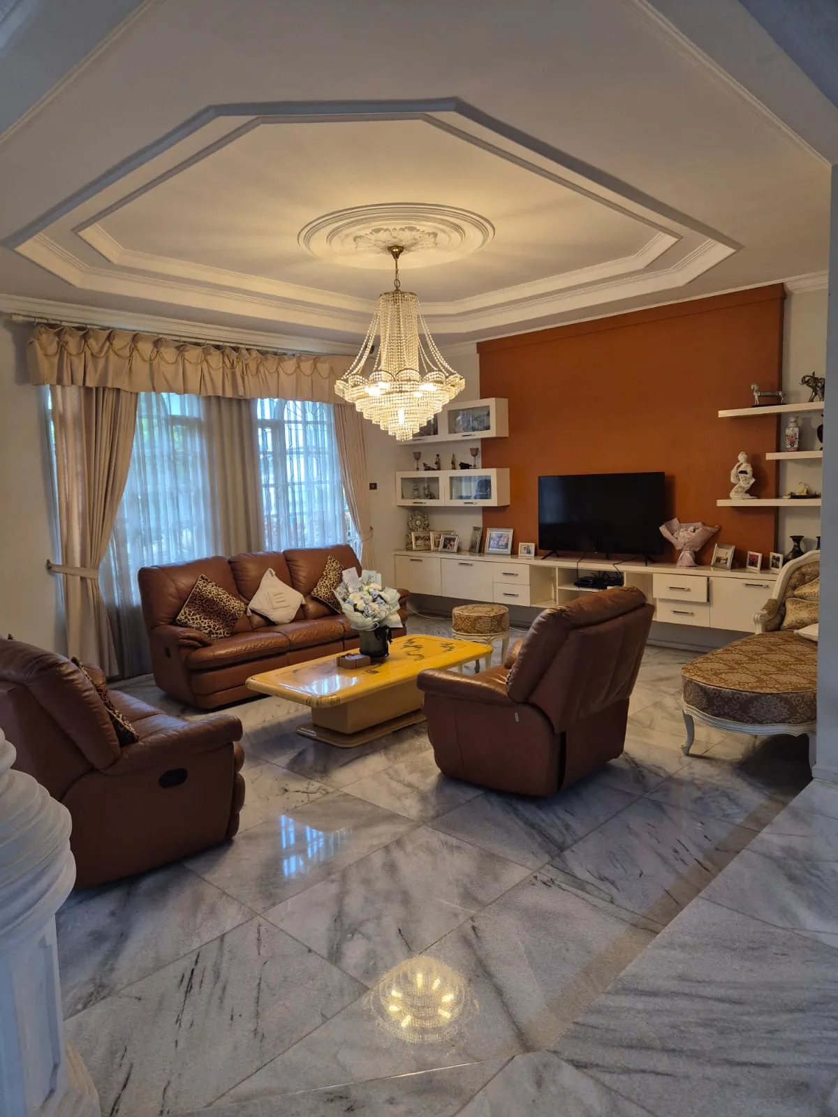 Rumah Pluit Timur Residence