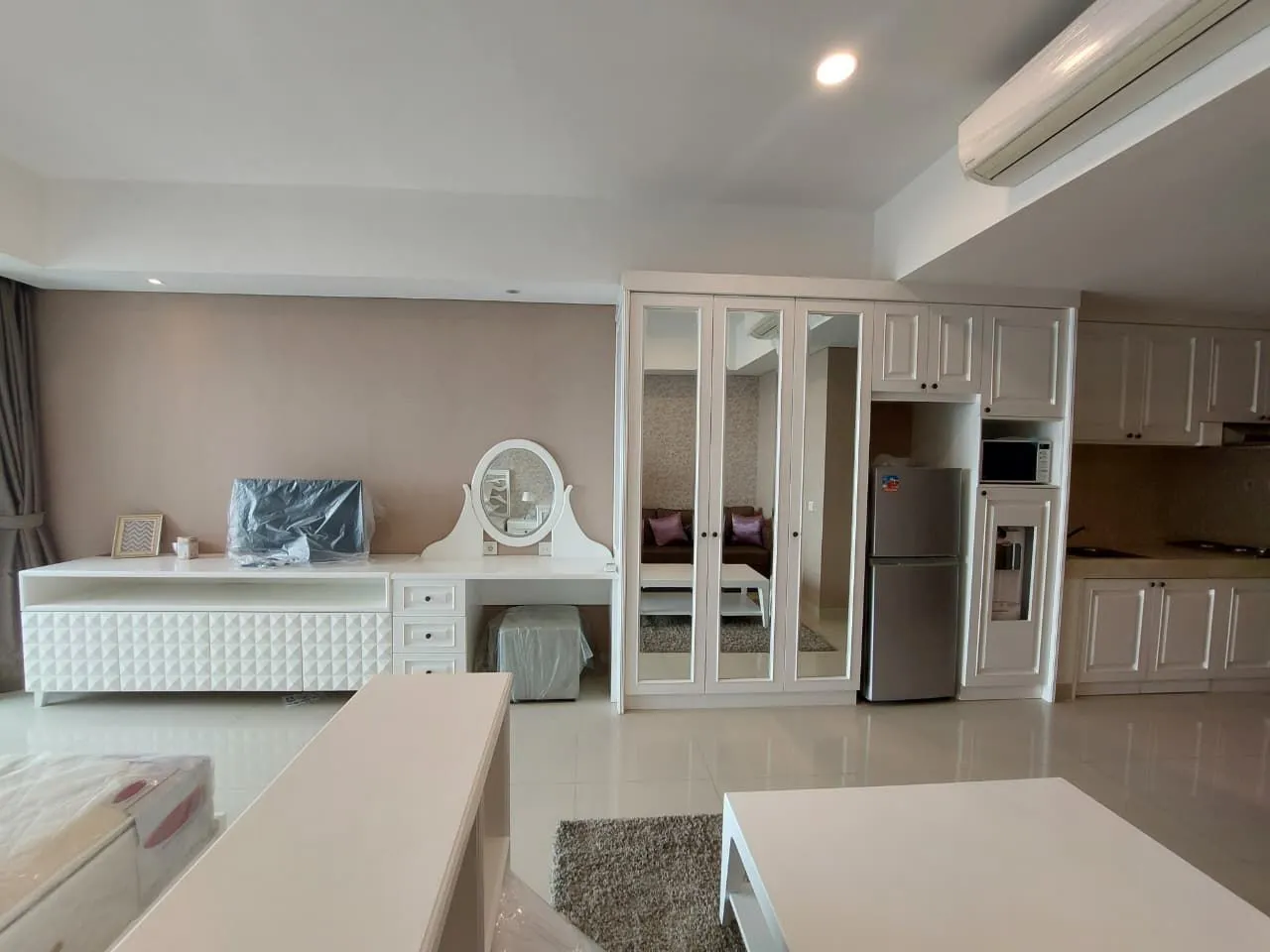 Apartemen Kemang Village Tower Intercon 