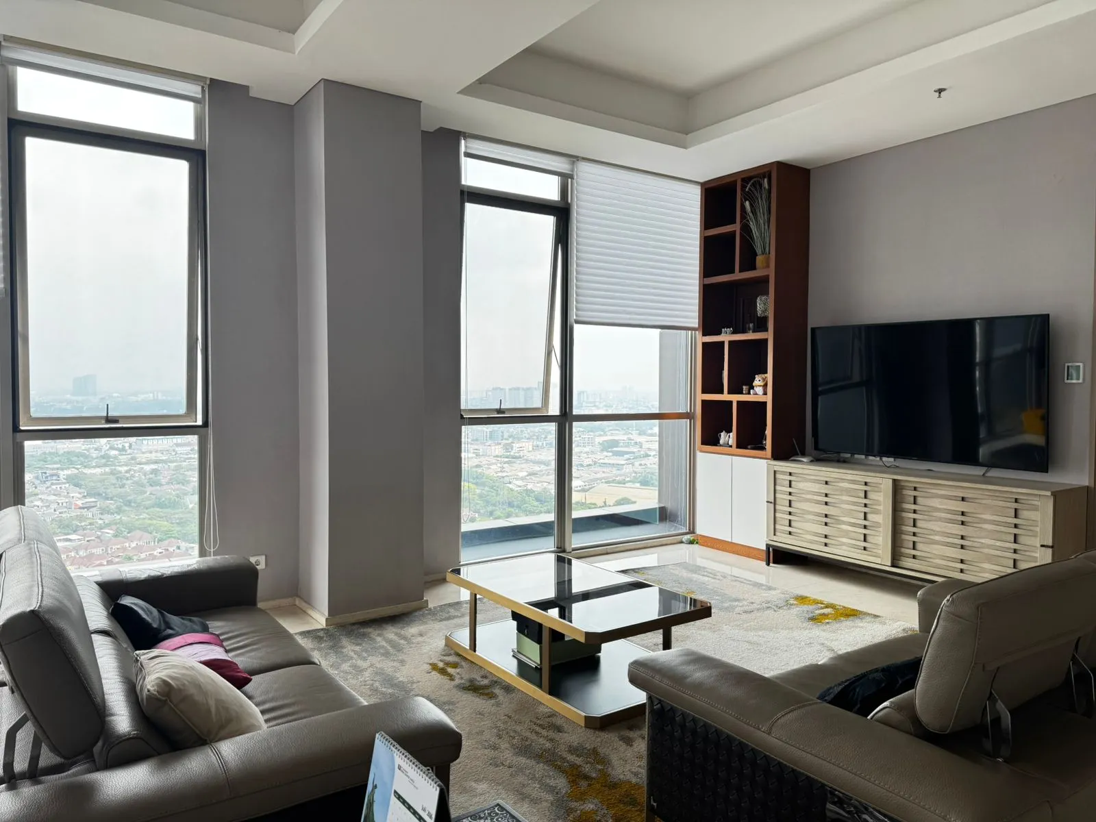 Penthouse Saumata Alam Sutera