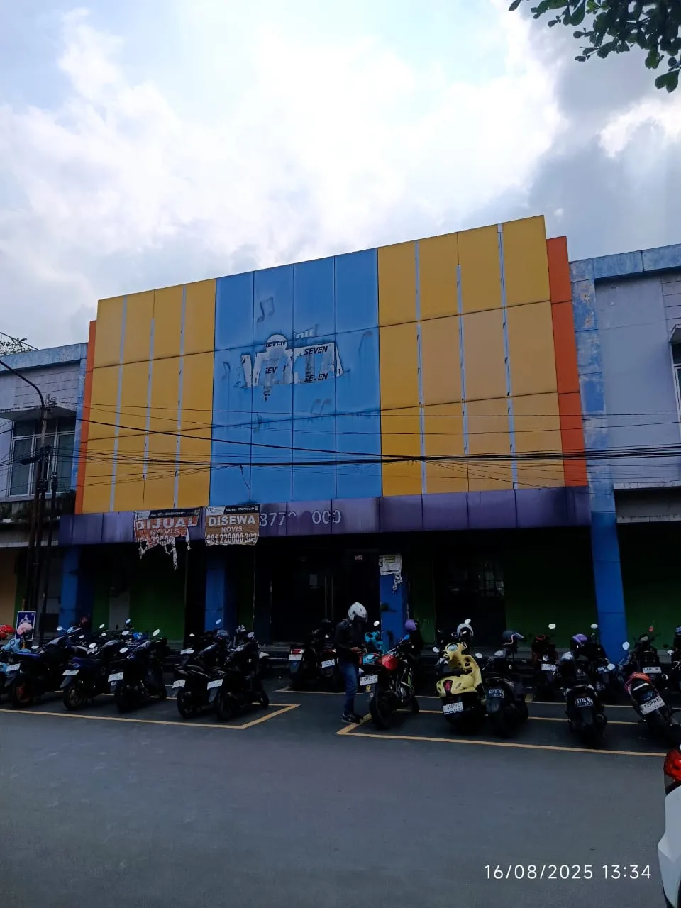 6 Ruko Gandeng Ubertos