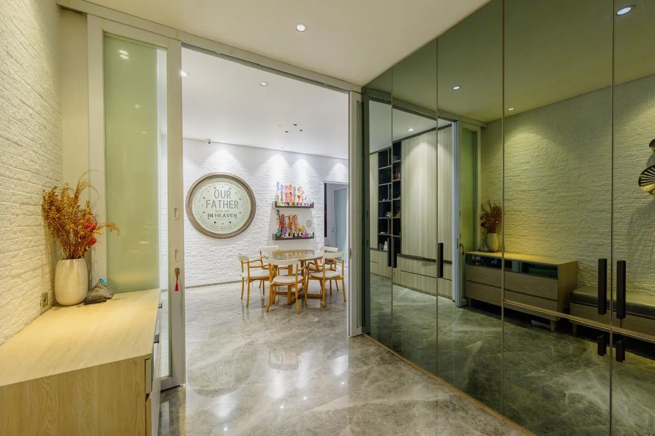 Rumah Crown Mansion PIK - 2