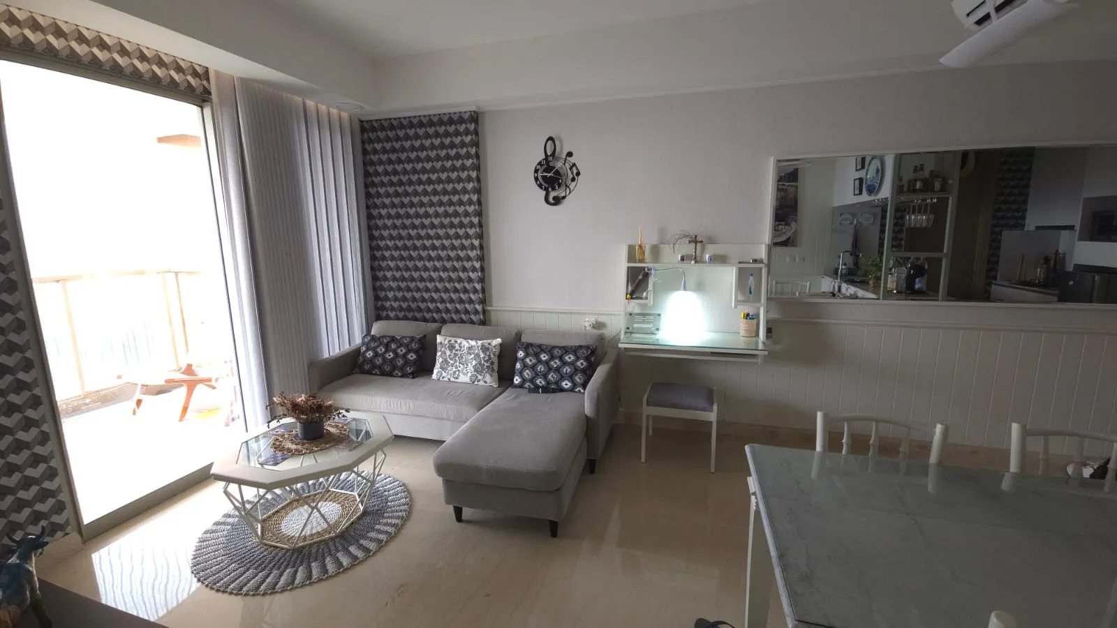 Apartemen Gold Coast  - 2