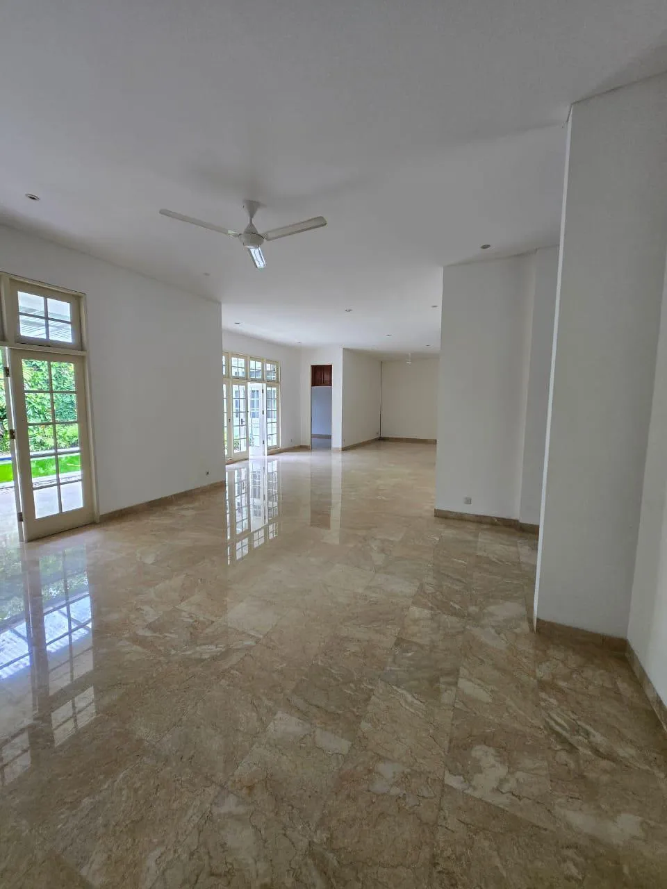 Rumah Kebayoran Baru Jakarta Selatan - 3