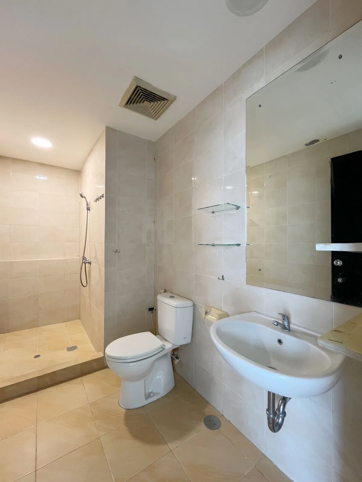 Apartemen Dharmawangsa Essence, Jakarta Selatan - 3