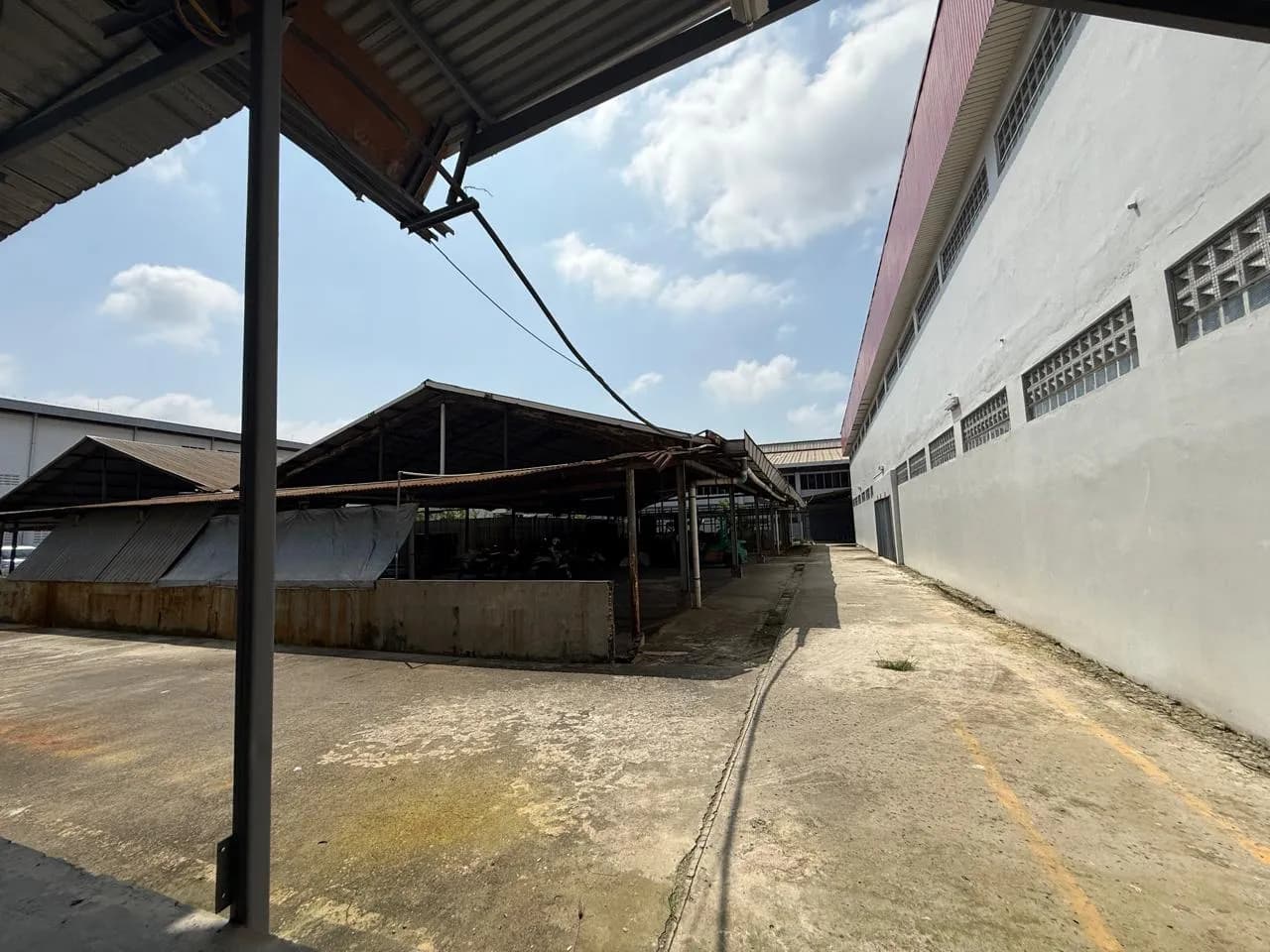 Tanah & Bangunan Kawasan Industri Kapuk Kamal - 3