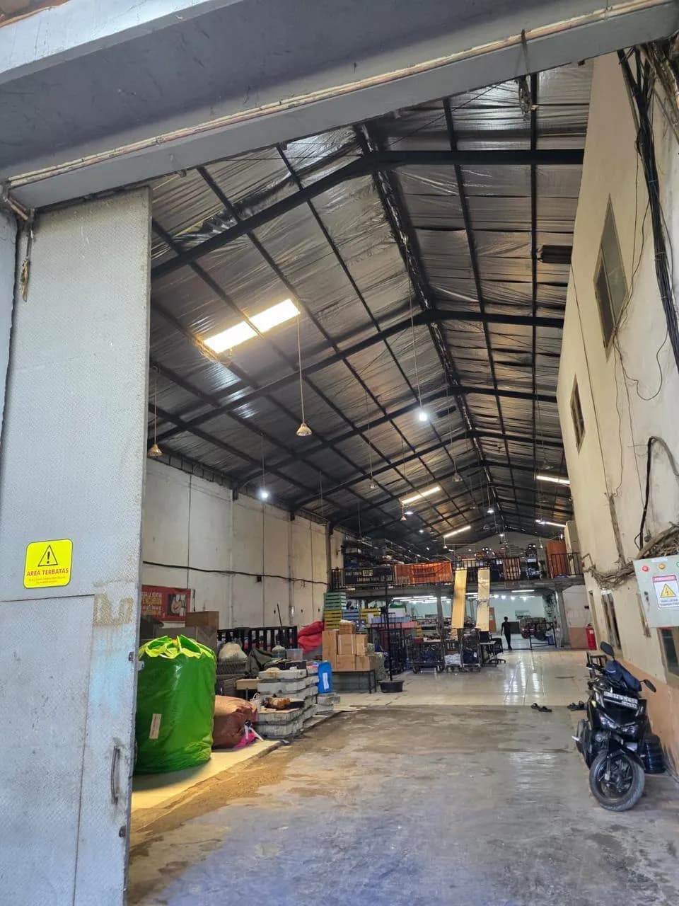 Gudang dan Kantor Pantai Indah Dadap - 3