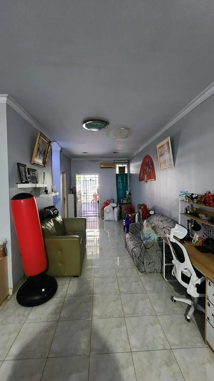 Rumah Taman Palem Lesatri - 2