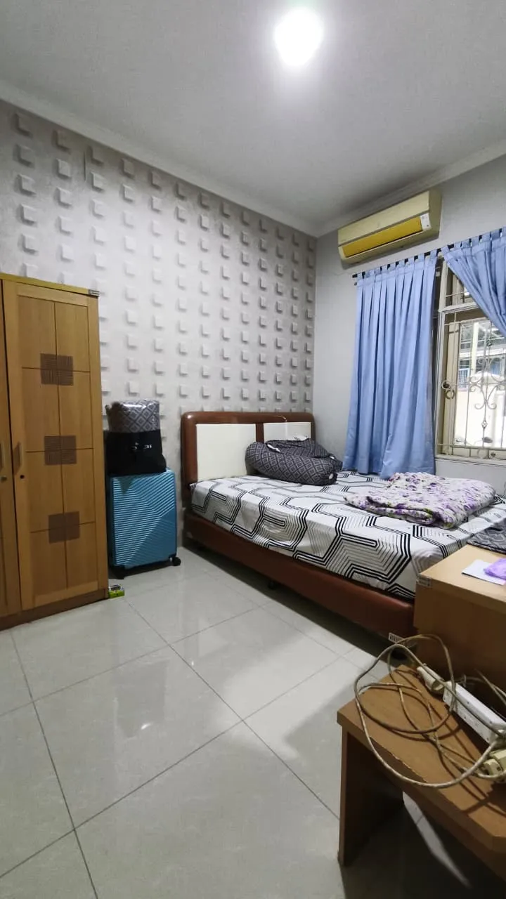Rumah 2 Lantai Tomang - 2