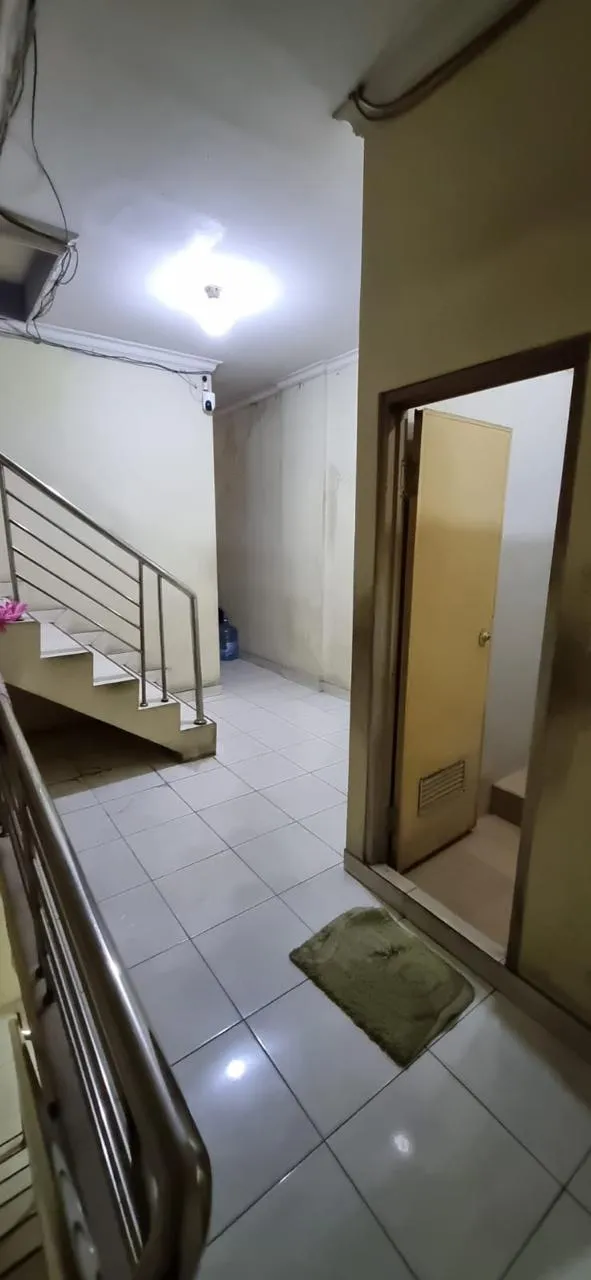 Ruko Kost 4 Lantai Bandengan Selatan - 3