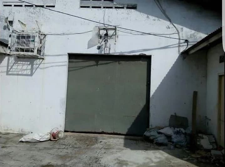 Gudang Siap Pakai Jl. Kebon Mede - 2