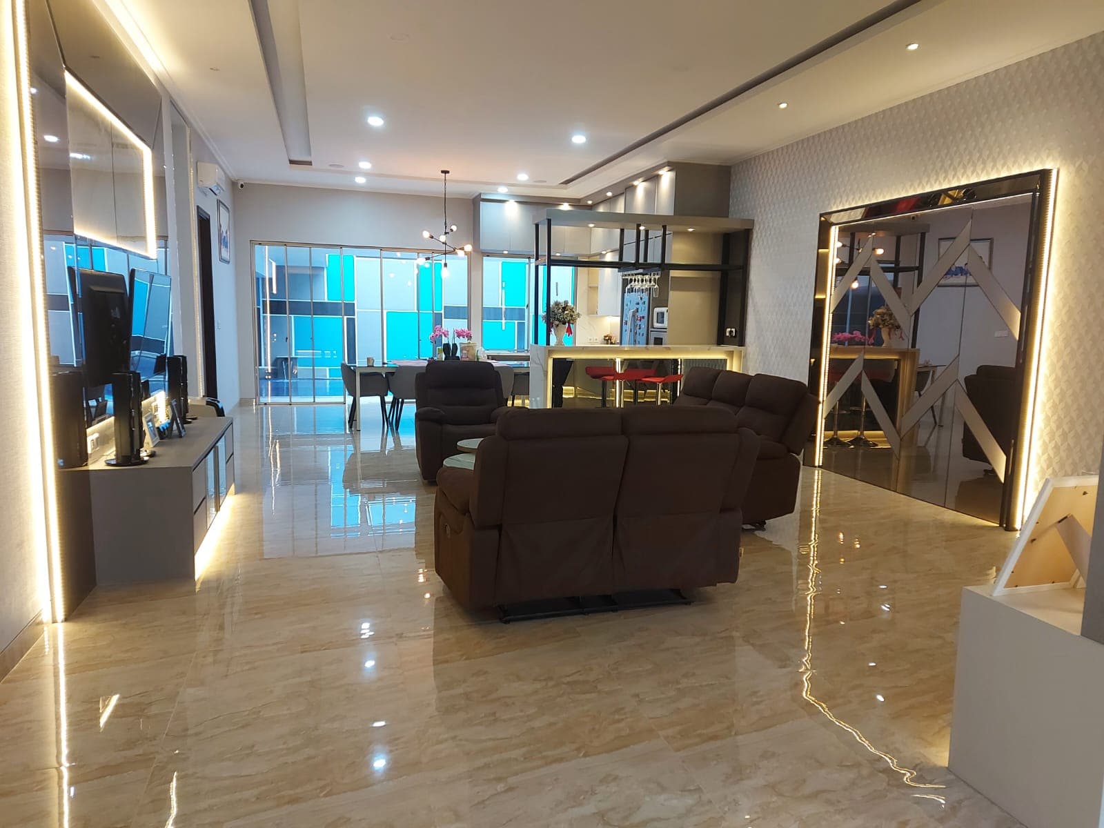 Rumah Golf Island PIK