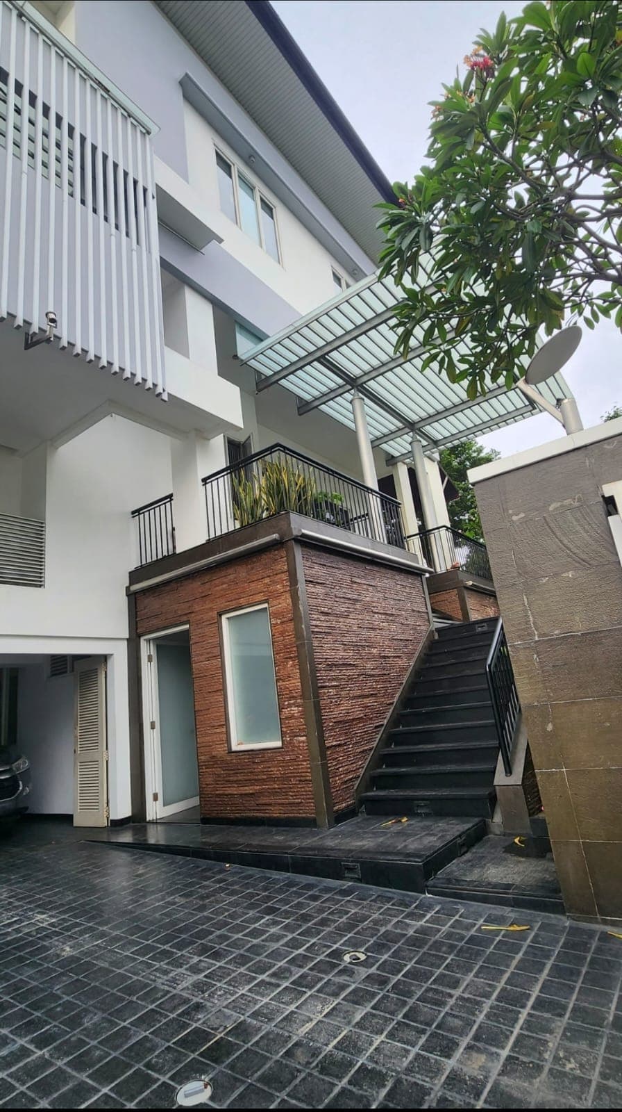 Rumah Camar Indah PIK