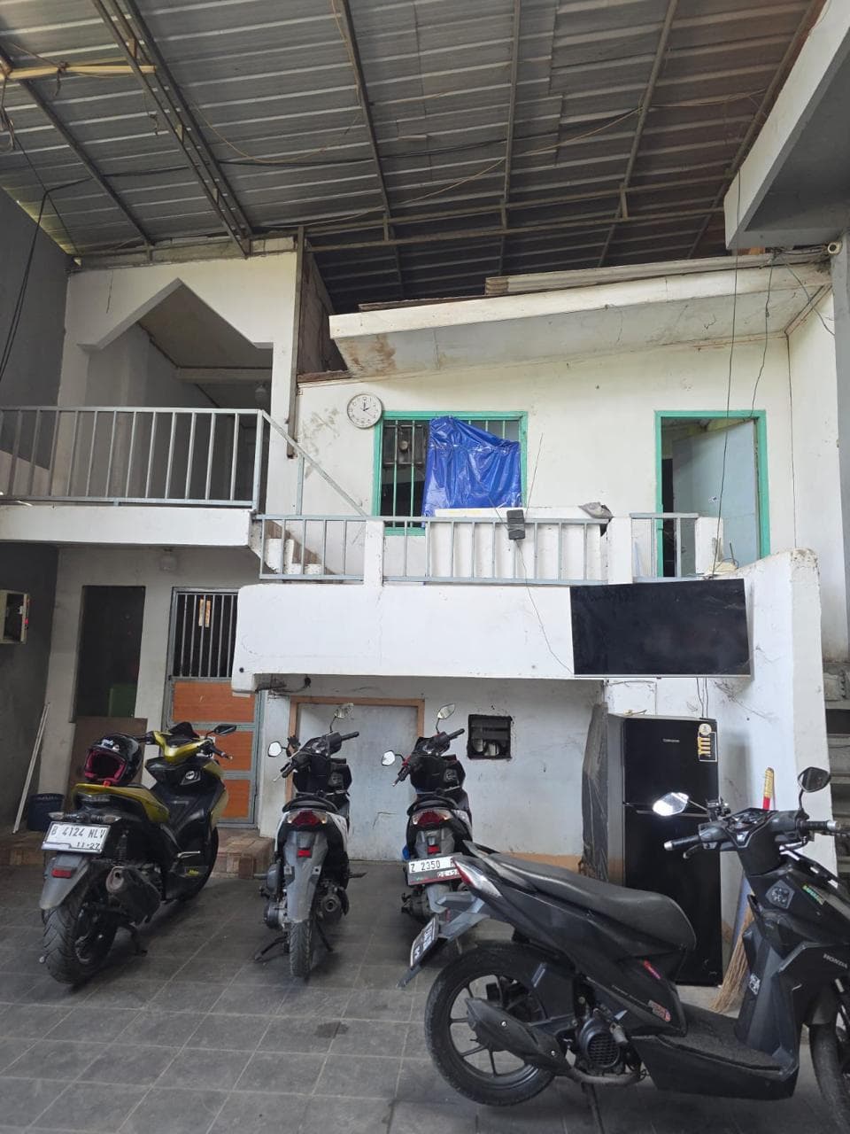 Gudang dan Kantor Pantai Indah Dadap
