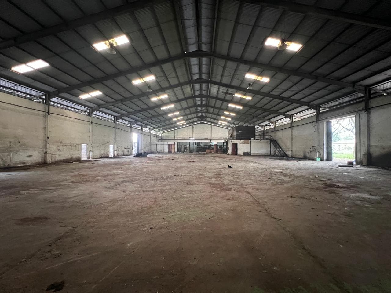 Gudang dan Tanah Cikupa